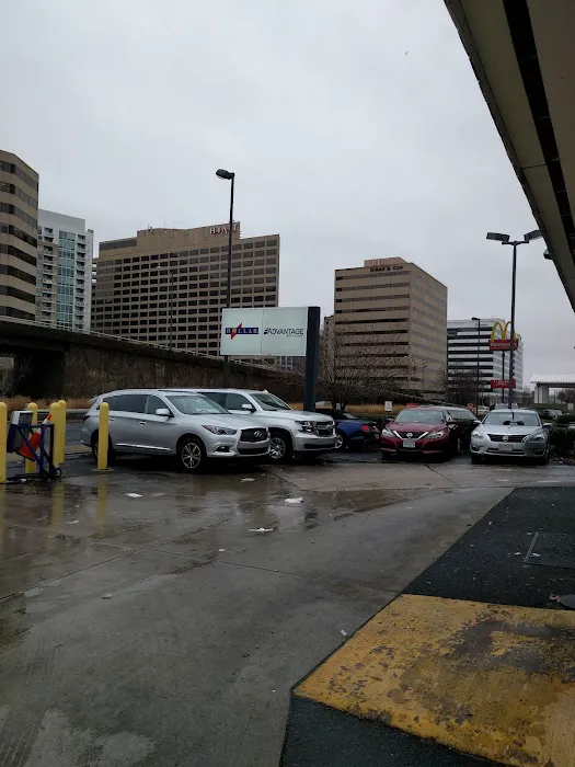 Dollar Car Rental - Washington Dc - Reagan National Airport Picture 7