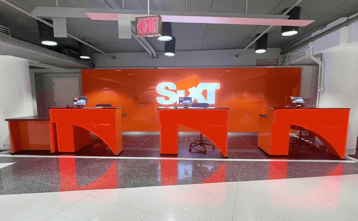 SIXT Rent a Car Washington National Airport Picture 4