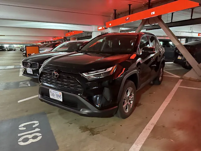SIXT Rent a Car Washington National Airport Picture 8