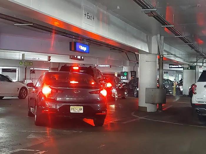 Avis Car Rental Picture 1