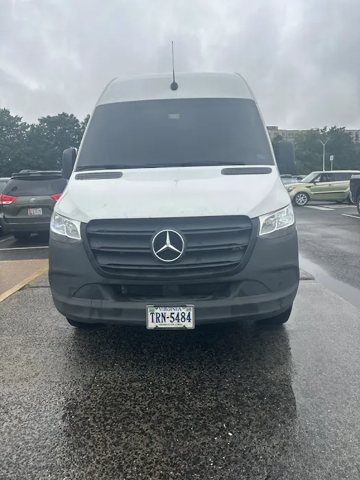 DMV Car Rental Picture 9