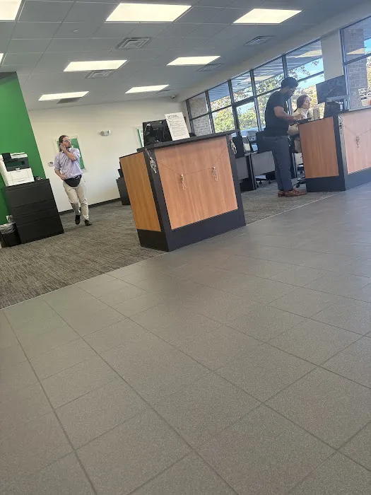 Enterprise Rent-A-Car Picture 8
