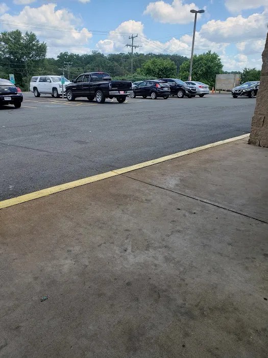 Hertz Car Rental - Woodbridge - Malloy Hyundai Hle Picture 6