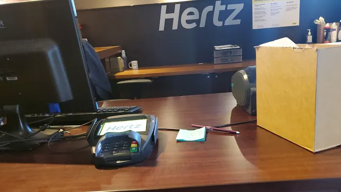 Hertz Car Rental - Fairfax - Courtyard Mariott Fair Oaks Picture 9