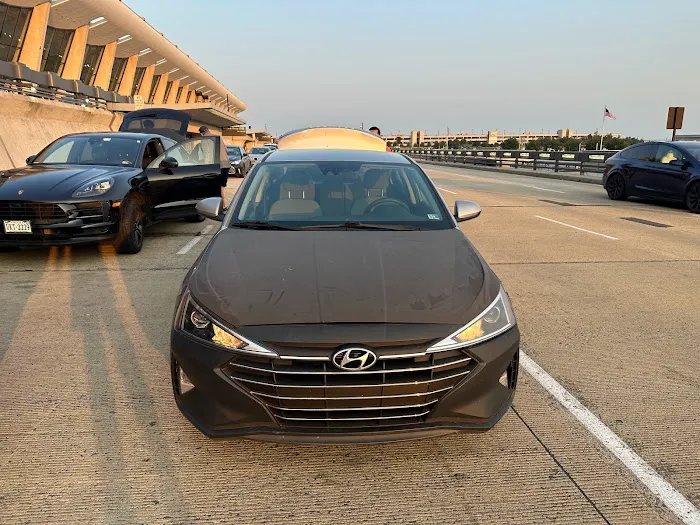 Zylls Car Rental & Leasing Picture 7