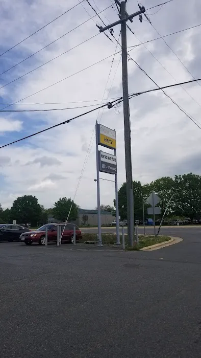 Hertz Car Rental - Fredericksburg - Patriot Highway Picture 8