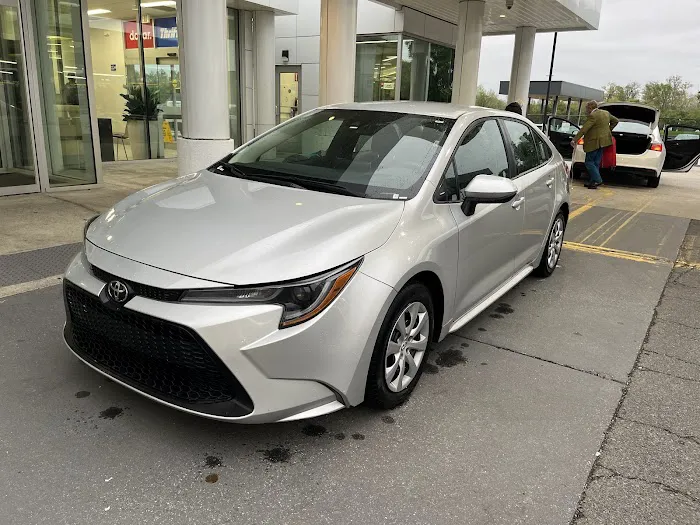 Dollar Car Rental - Washington Dc - Dulles International Airport Picture 8