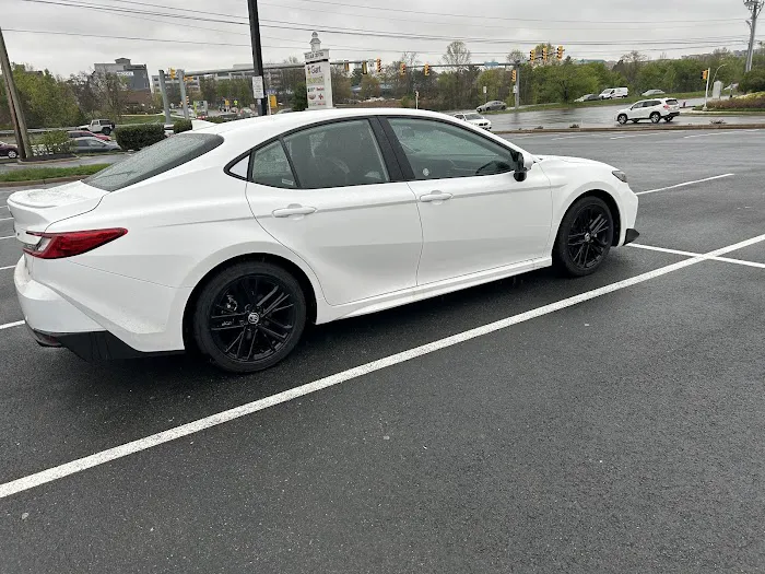 Avis Car Rental Picture 9