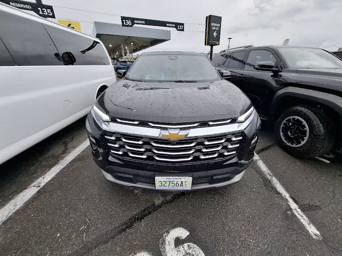 Hertz Car Rental - Dulles - Dulles International Airport (IAD) Picture 3