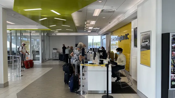 Hertz Car Rental - Dulles - Dulles International Airport (IAD) Picture 7