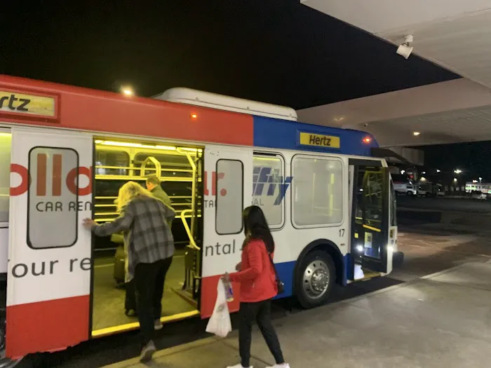 Thrifty Car Rental - Washington Dc - Dulles International Airport Picture 4