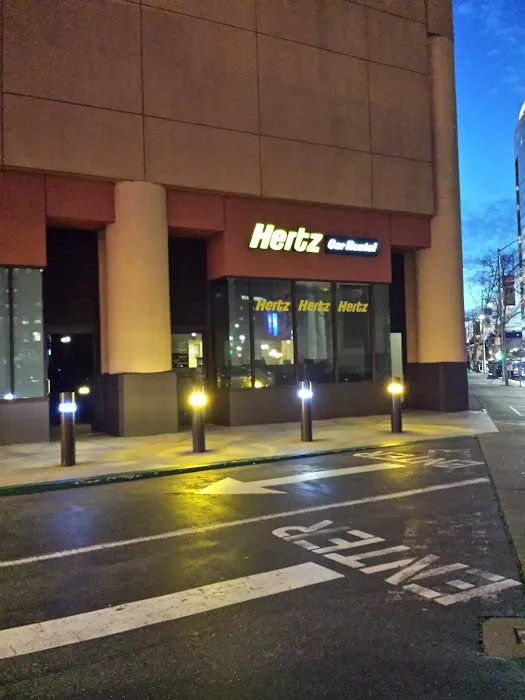 Hertz Car Rental - Oakland - Marriott City Center Picture 6