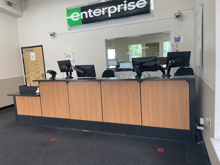 Enterprise Rent-A-Car Picture 2