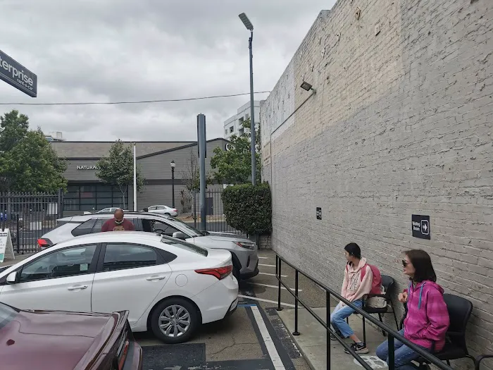 Enterprise Rent-A-Car Picture 1