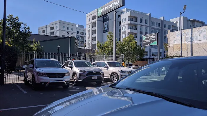 Enterprise Rent-A-Car Picture 9