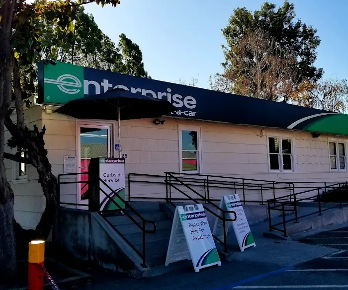 Enterprise Rent-A-Car Picture 4