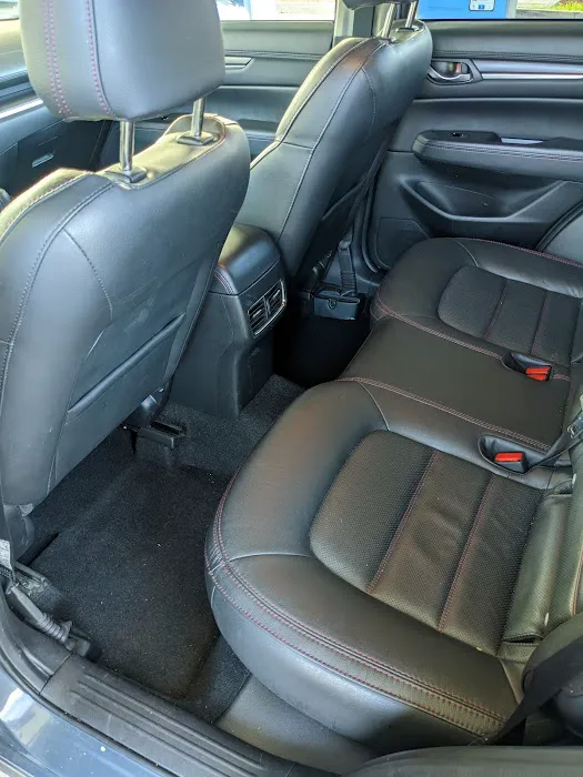 Avis Car Rental Picture 6