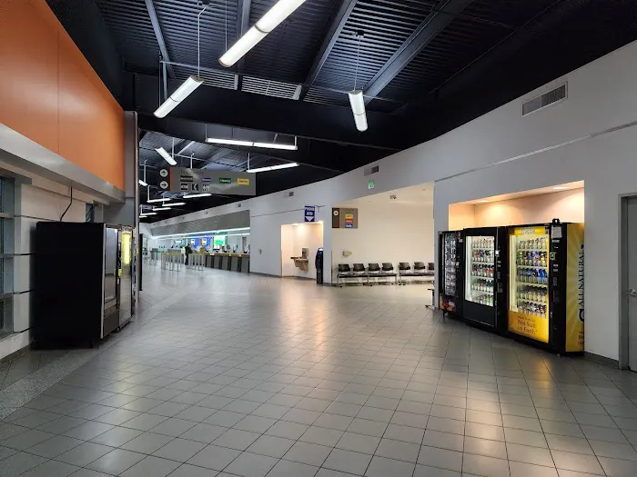 Car Rental Center Oakland Airport Picture 2