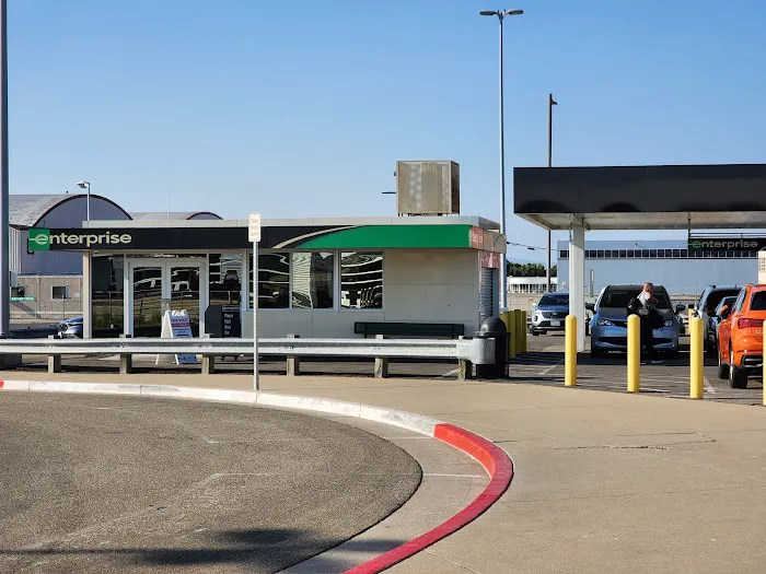Enterprise Rent-A-Car Picture 1