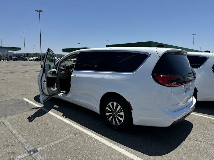 Enterprise Rent-A-Car Picture 6
