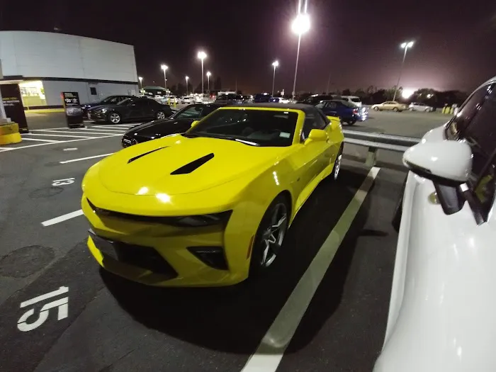 Hertz Car Rental - Oakland - Oakland International Airport (OAK) Picture 5