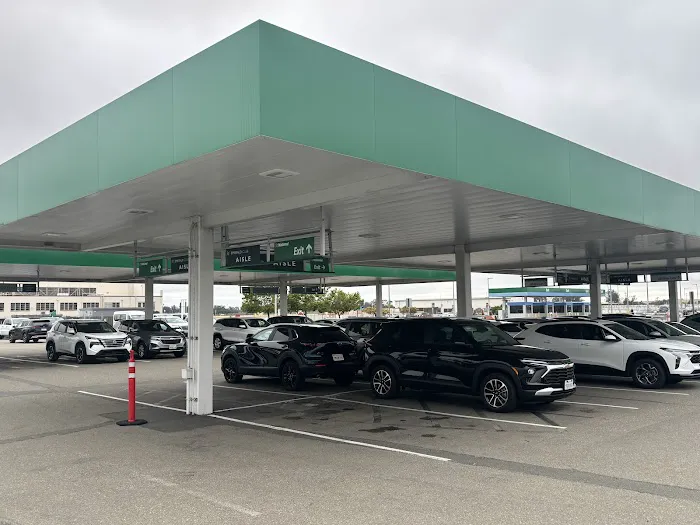 Dollar Car Rental - Oakland International Airport Picture 3