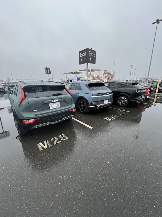 Avis Car Rental Picture 9