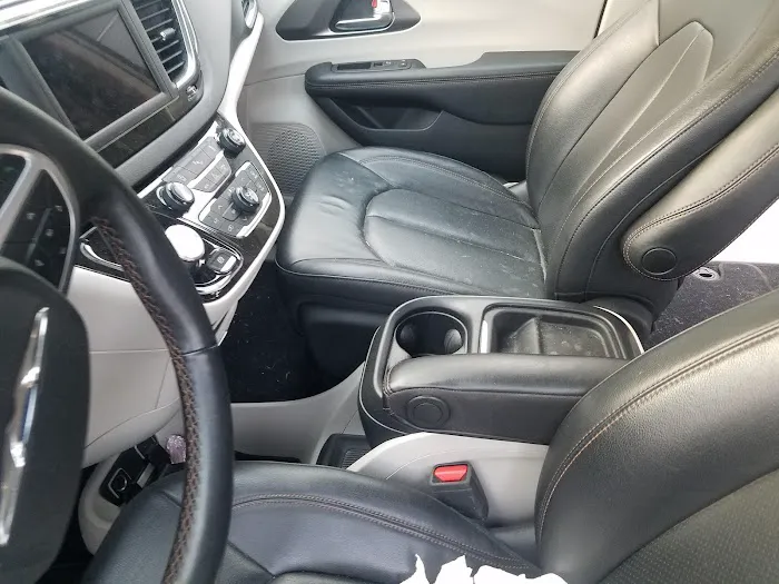 Avis Car Rental Picture 7