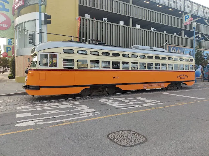 Hertz Car Rental - San Francisco - Beach Street Picture 4