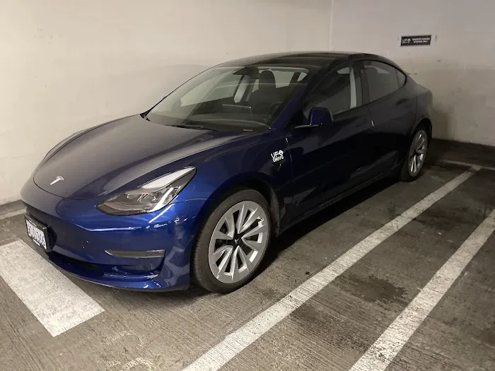 UFODRIVE: 24/7 Car Rental - San Francisco, Sutter & Stockton Picture 1