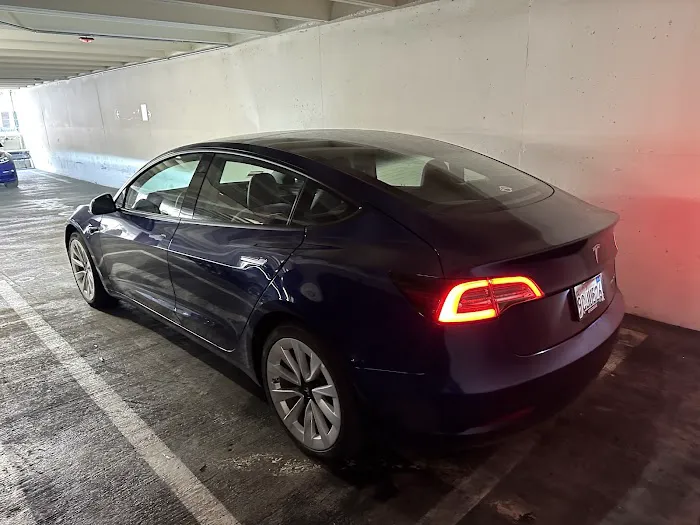 UFODRIVE: 24/7 Car Rental - San Francisco, Sutter & Stockton Picture 9
