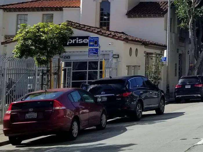 Enterprise Rent-A-Car Picture 4