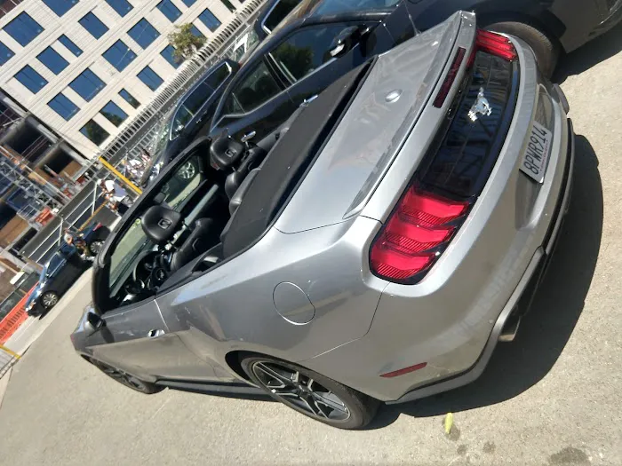 Enterprise Rent-A-Car Picture 7