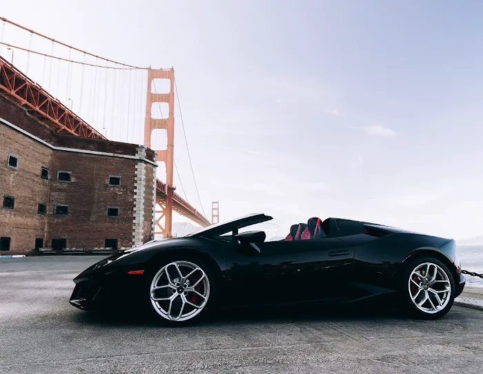Black & White Car Rental | San Francisco Picture 2