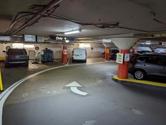 UFODRIVE: 24/7 Car Rental - San Francisco Airport Crowne Plaza Picture 1