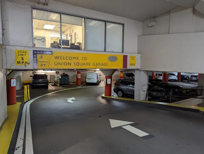 UFODRIVE: 24/7 Car Rental - San Francisco Airport Crowne Plaza Picture 2