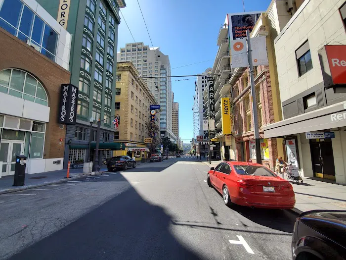 Hertz Car Rental - San Francisco - Mason Street Picture 3