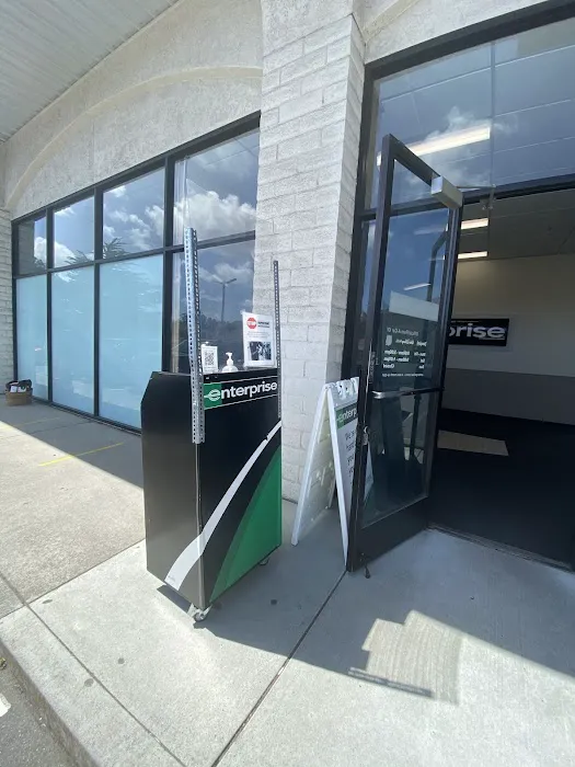 Enterprise Rent-A-Car Picture 4