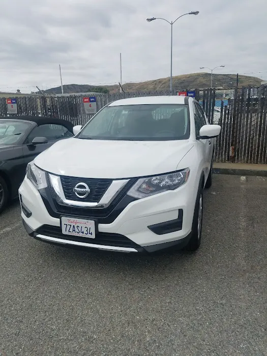 Avis Car Rental Picture 2