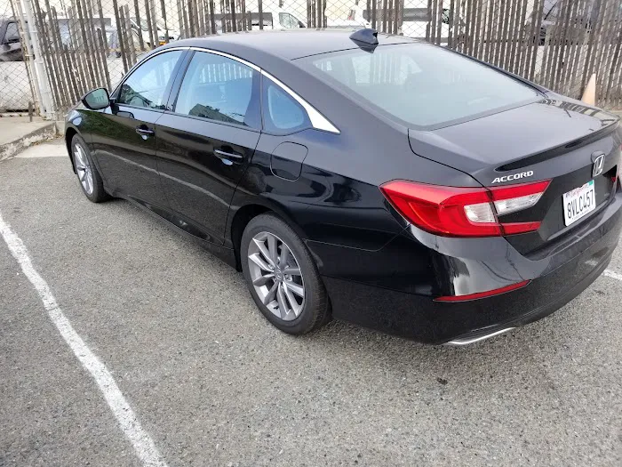 Budget Car Rental Picture 1