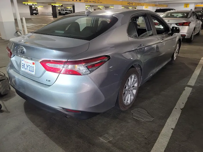 Thrifty Car Rental - San Francisco International Airport Picture 10