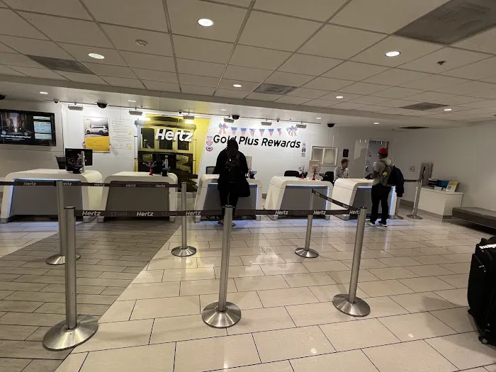 Hertz Car Rental - San Francisco - San Francisco International Airport (SFO) Picture 1