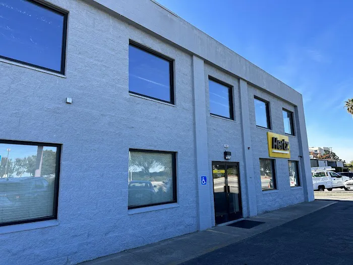 Hertz Car Rental - Burlingame Putnam - 1815 Old Bayshore Highway Picture 1