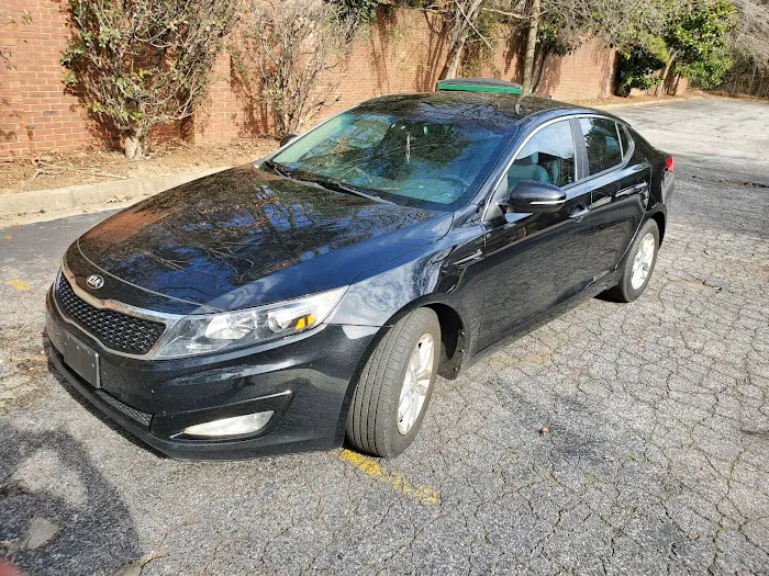Affordable Cash Car Rental Picture 2