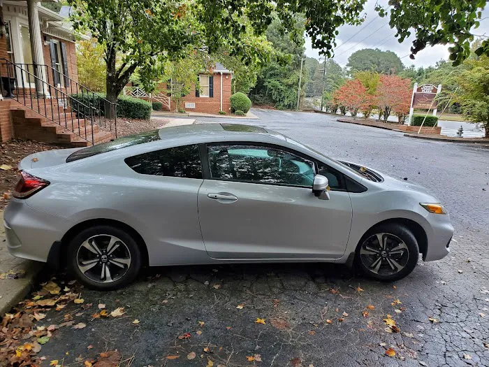 Affordable Cash Car Rental Picture 1