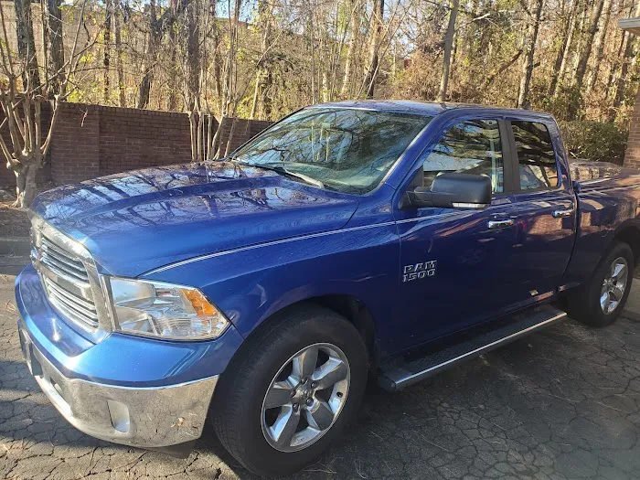 Affordable Cash Car Rental Picture 7