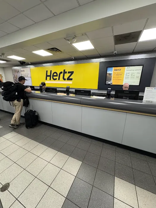 Hertz Car Rental - Raleigh - Raleigh-durham International Airport (RDU) Picture 3