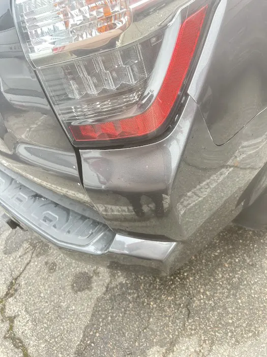 Avis Car Rental Picture 4
