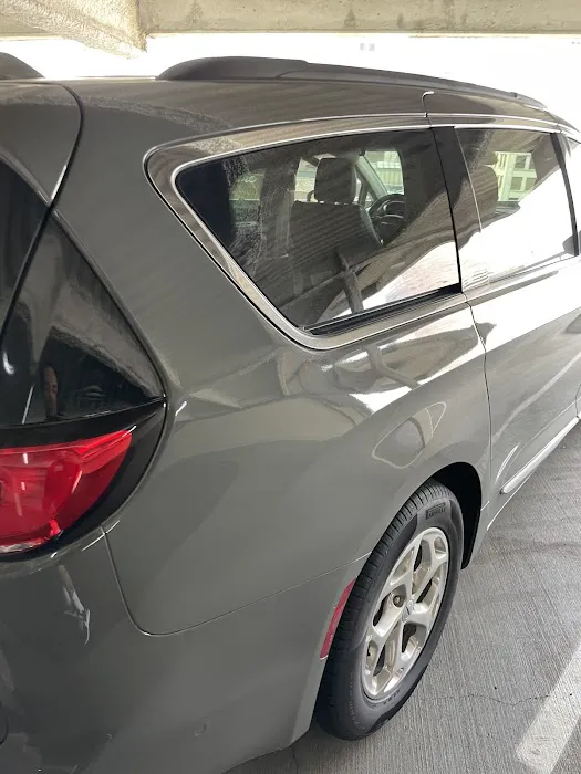 Avis Car Rental Picture 5