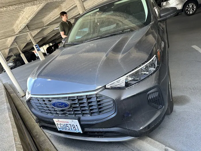 Avis Car Rental Picture 9